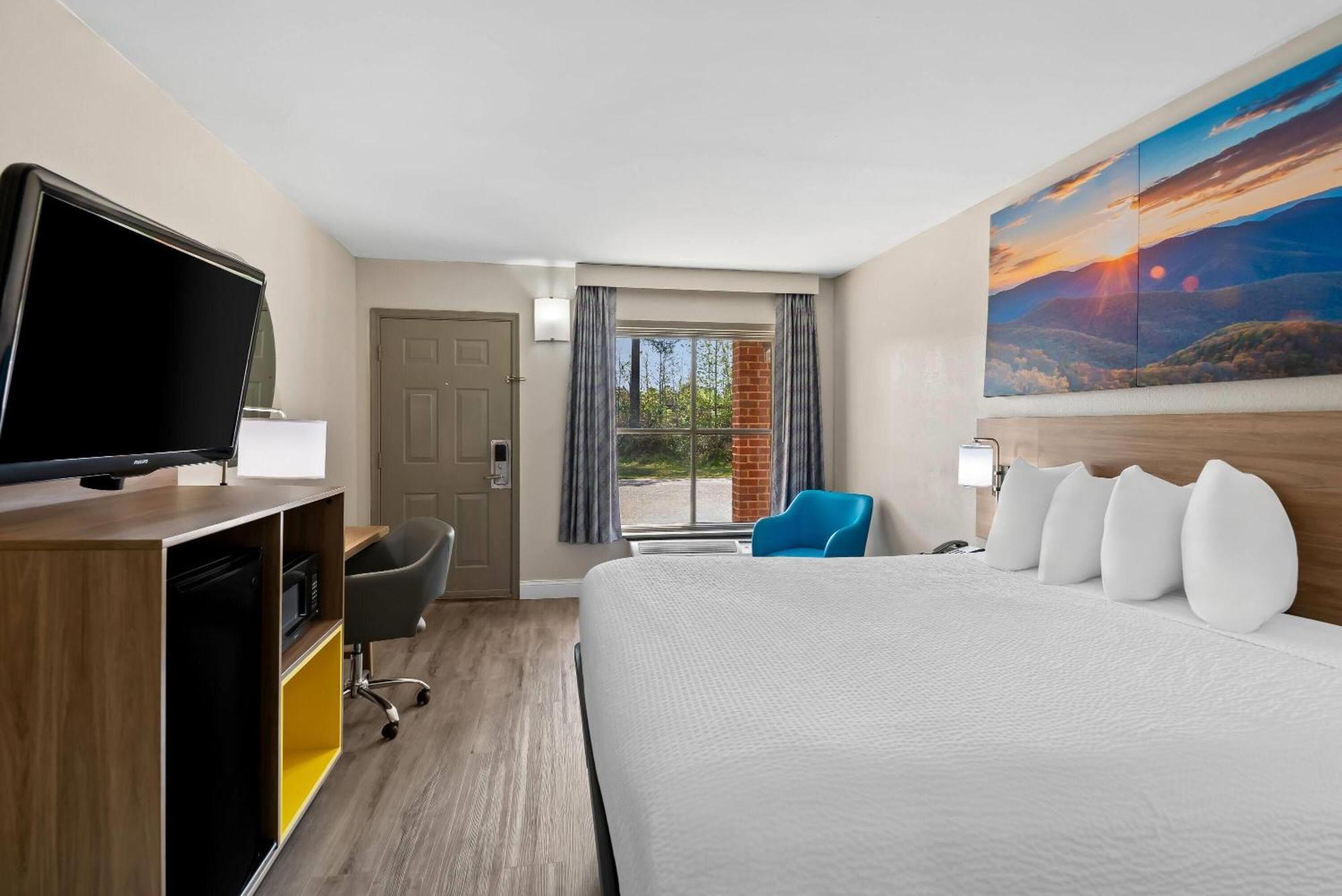 Days Inn By Wyndham Petersburg/South Fort Lee Buitenkant foto